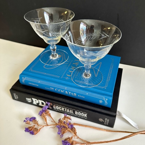 SOLD Vintage Coupe Glasses x2 - Picture 3 of 10